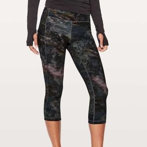 Lululemon cropped leggings
